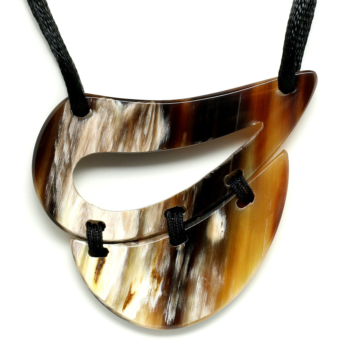 Lightweight Dark Polished Angled Horn Pendant | Colgante de Cuerno