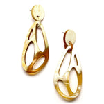 Light and Caramel Polished Horn Organic Shape with Cutout Earrings | Pantallas de Formas Organicas de Cuerno Tallado