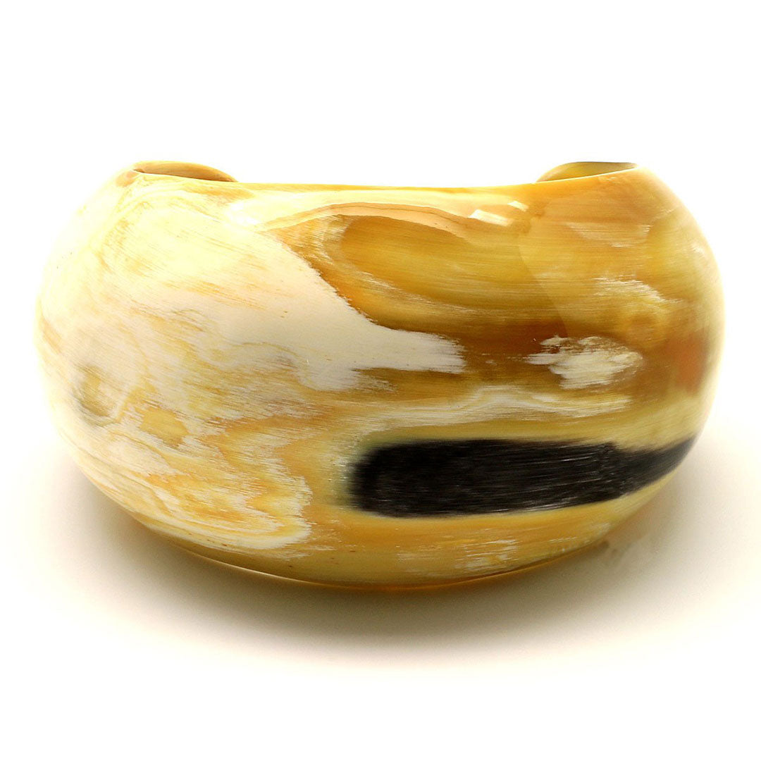 Lightweight Polished Horn Small Round Cuff | Pulsera de Cuerno Redonda