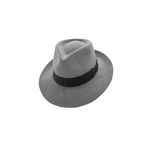 Tradicional de Invierno Light Grey Wool Winter Hat