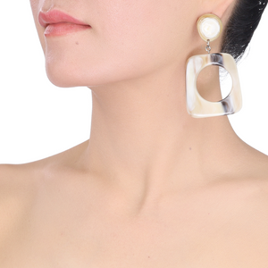 Lightweight Horn Large Rectangle Shape Post Earrings | Pantalla de Cuerno
