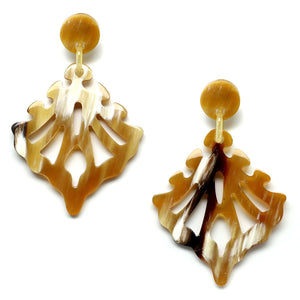 Lightweight Horn Butterfly Cutout Earrings | Pantallas Livianas Cuerno